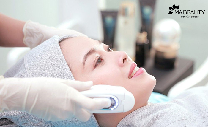 Phun xăm chân mày